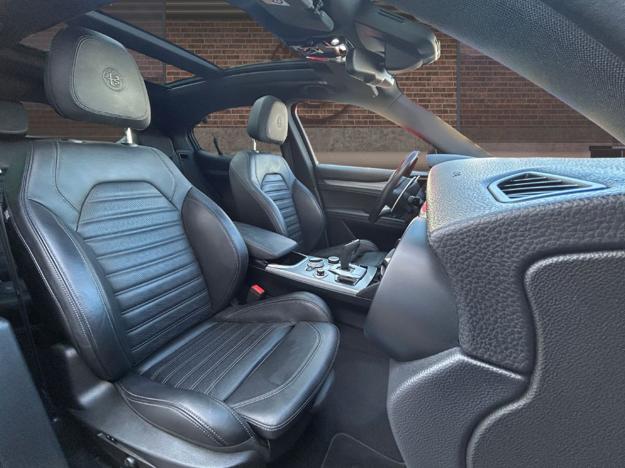 Foto Alfa Romeo Stelvio 32