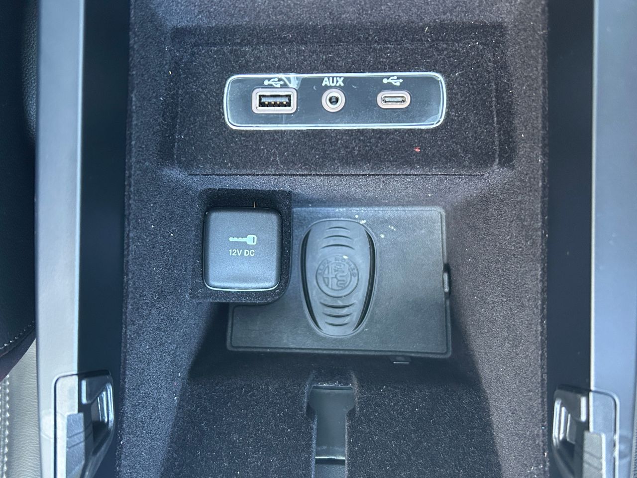 Foto Alfa Romeo Stelvio 38