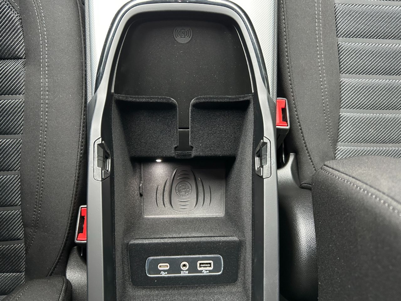 Foto Alfa Romeo Stelvio 29
