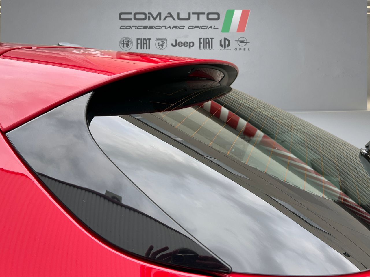 Foto Alfa Romeo Stelvio 38