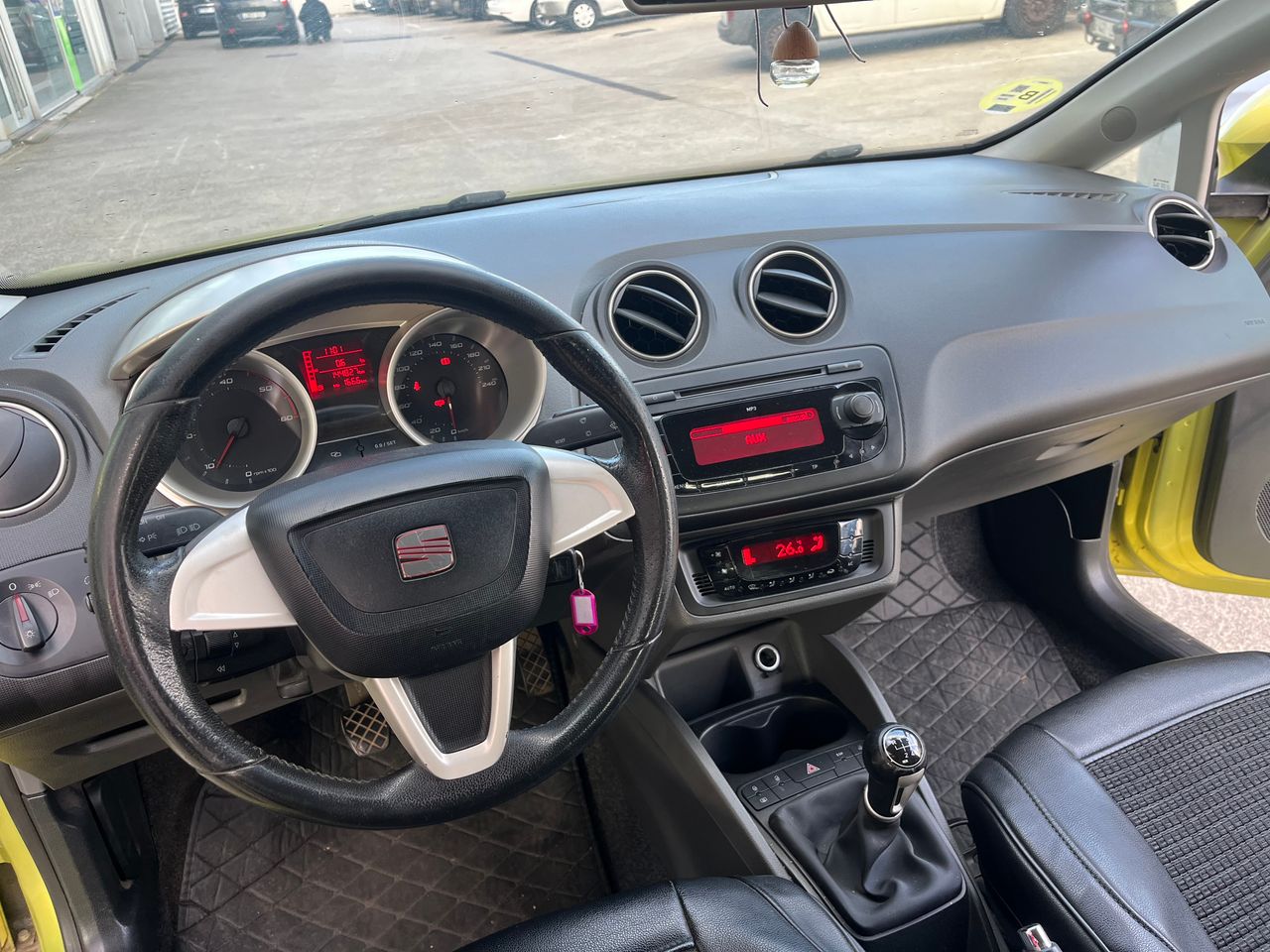 Foto Seat Ibiza 13