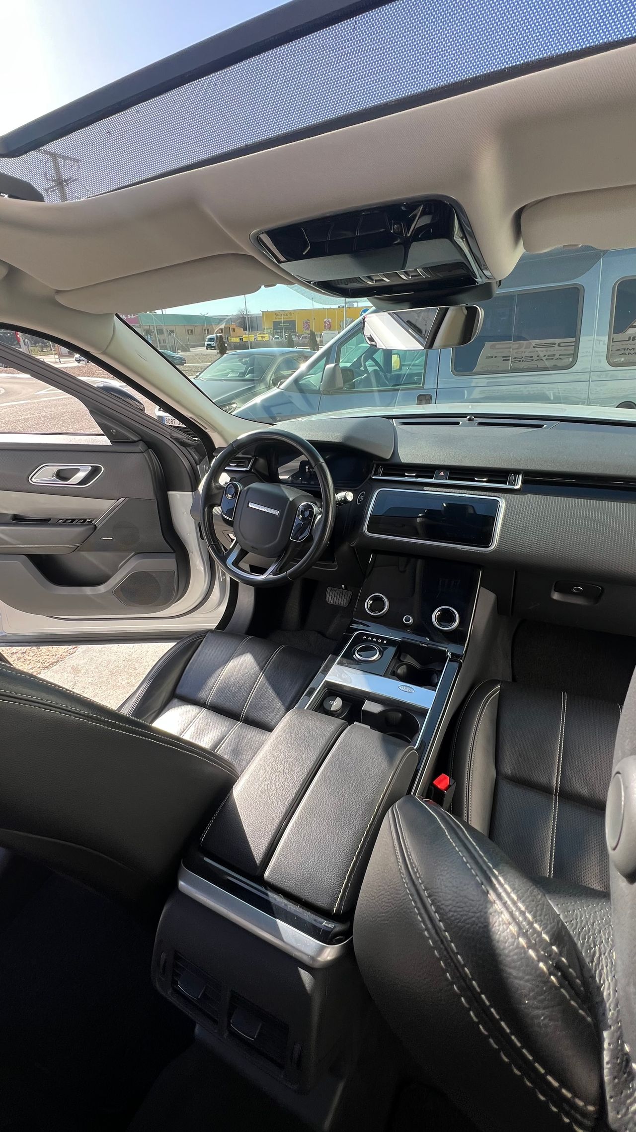 Foto Land-Rover Range Rover Velar 11