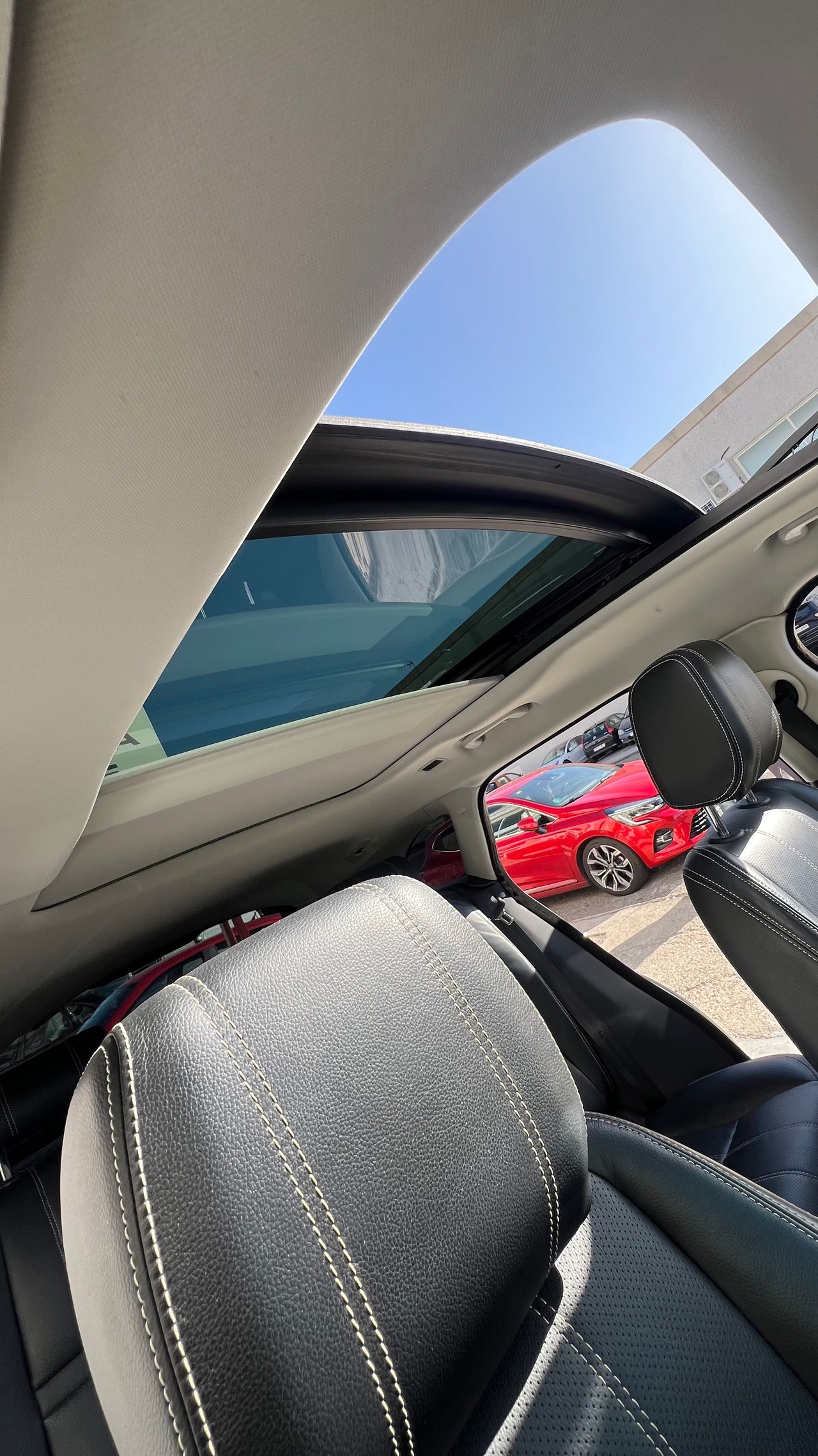 Foto Land-Rover Range Rover Velar 13