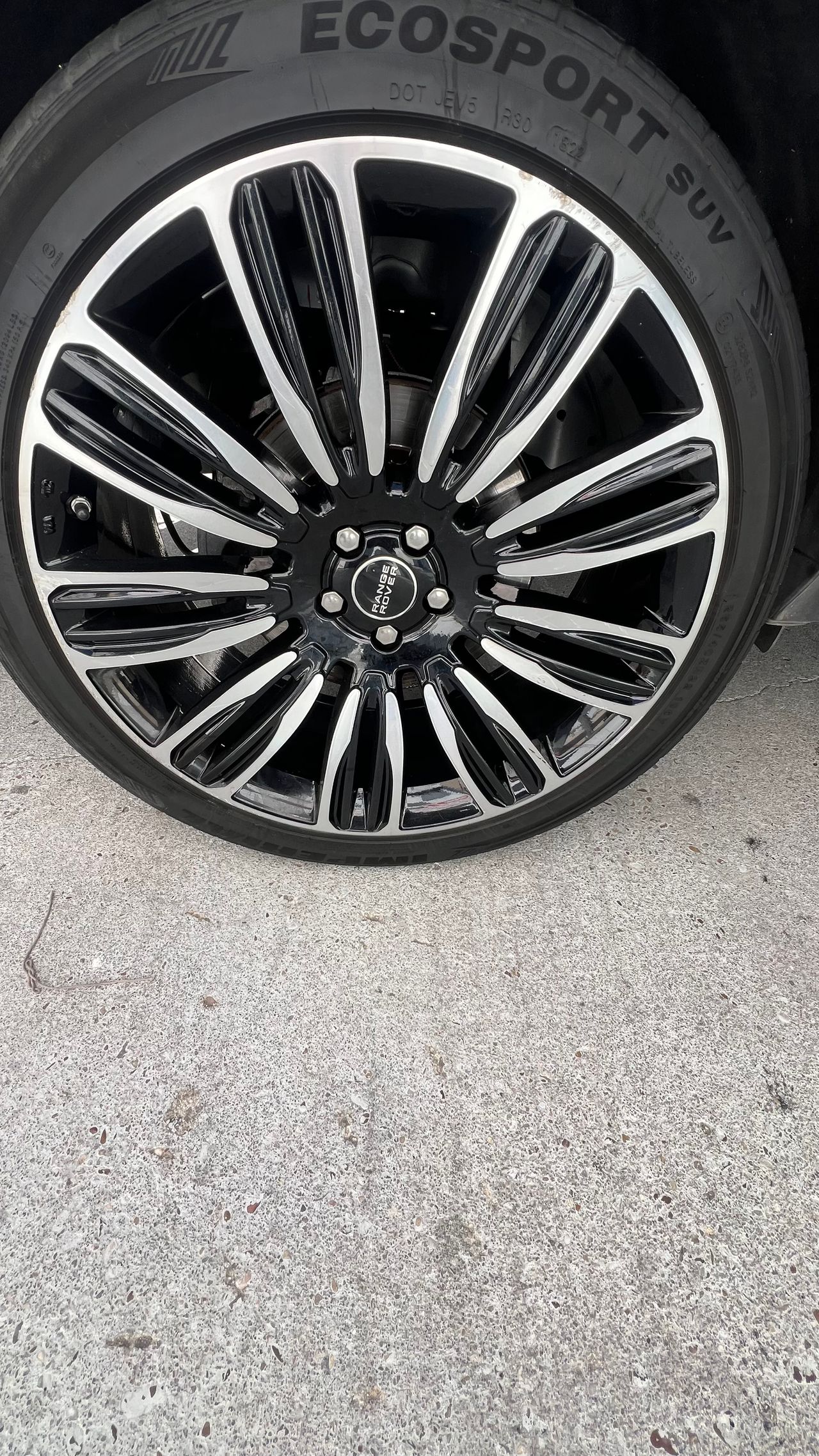 Foto Land-Rover Range Rover Velar 14