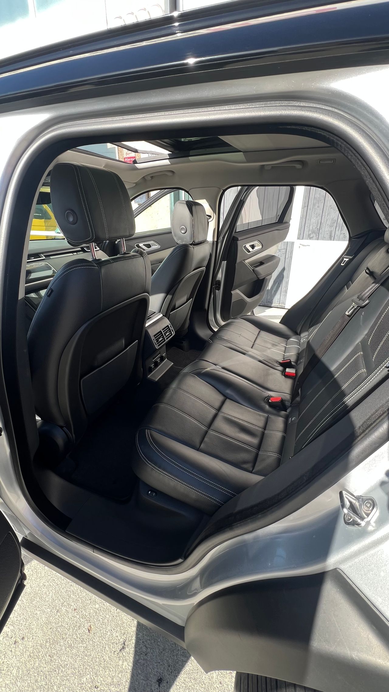 Foto Land-Rover Range Rover Velar 15