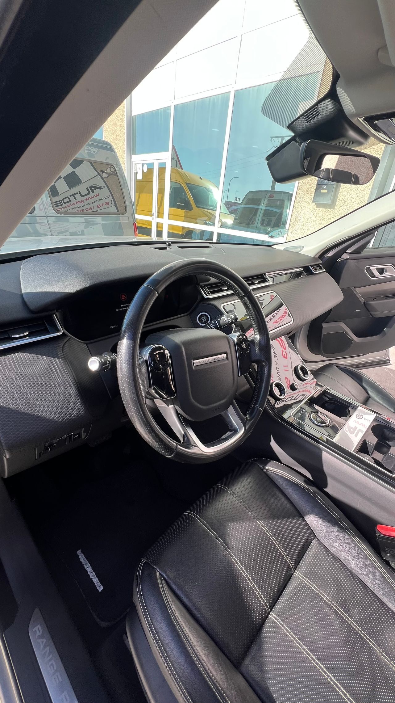 Foto Land-Rover Range Rover Velar 19