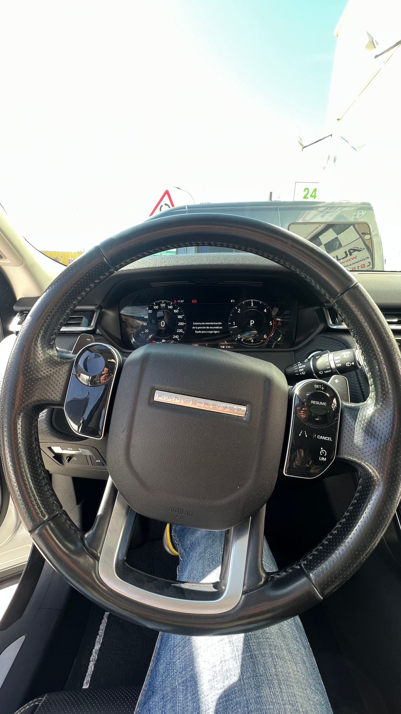 Foto Land-Rover Range Rover Velar 21