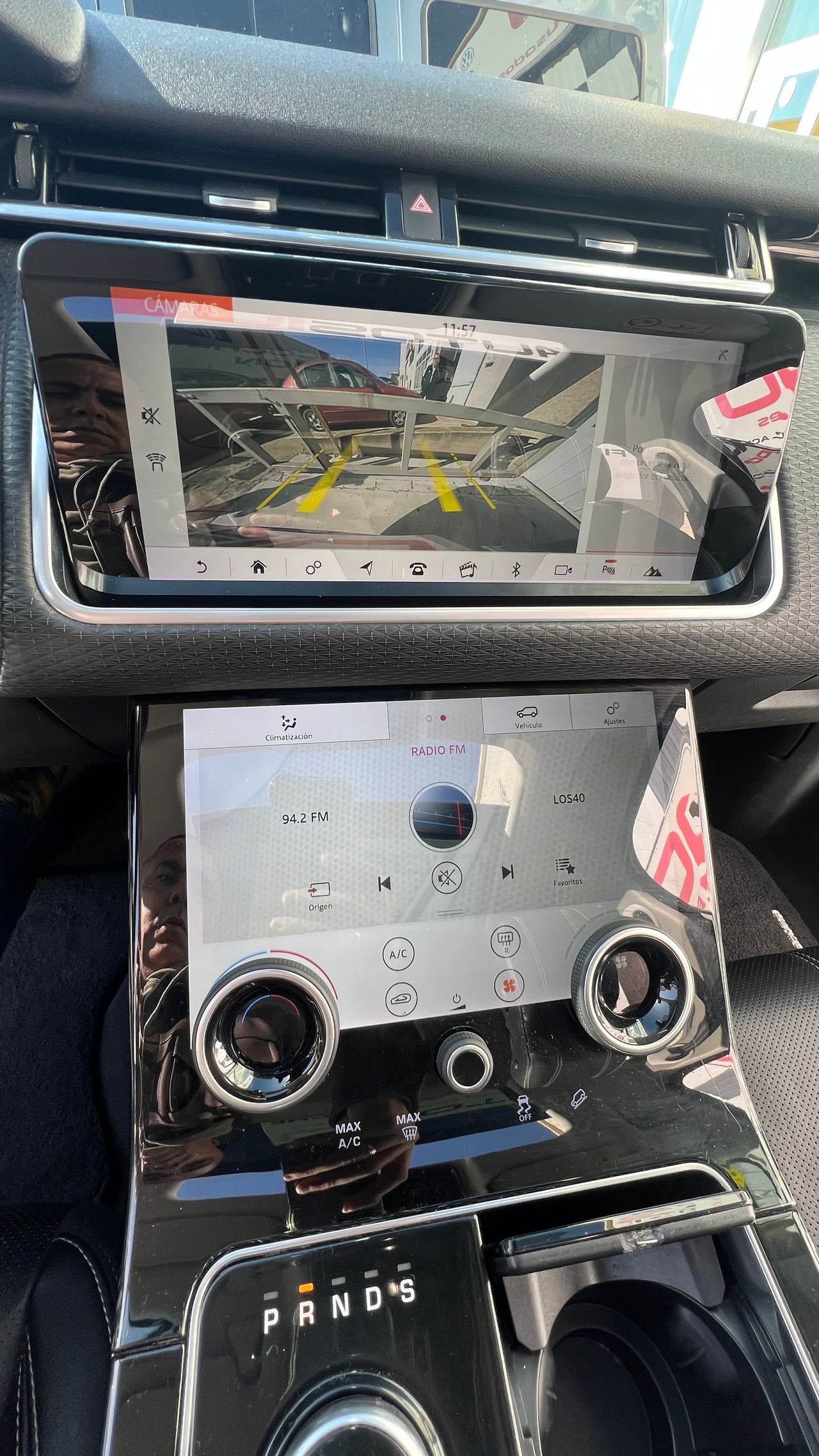 Foto Land-Rover Range Rover Velar 23