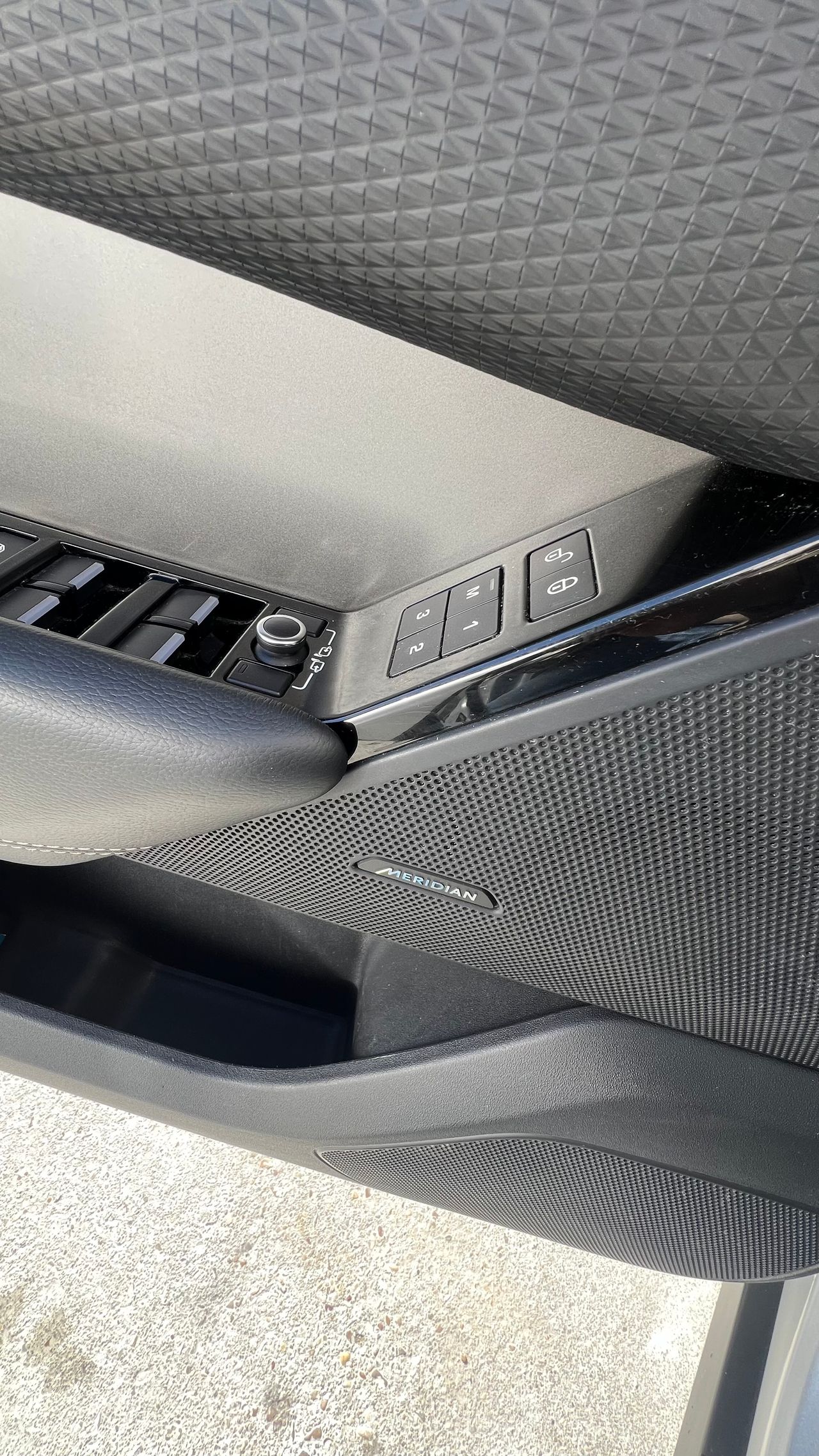 Foto Land-Rover Range Rover Velar 24