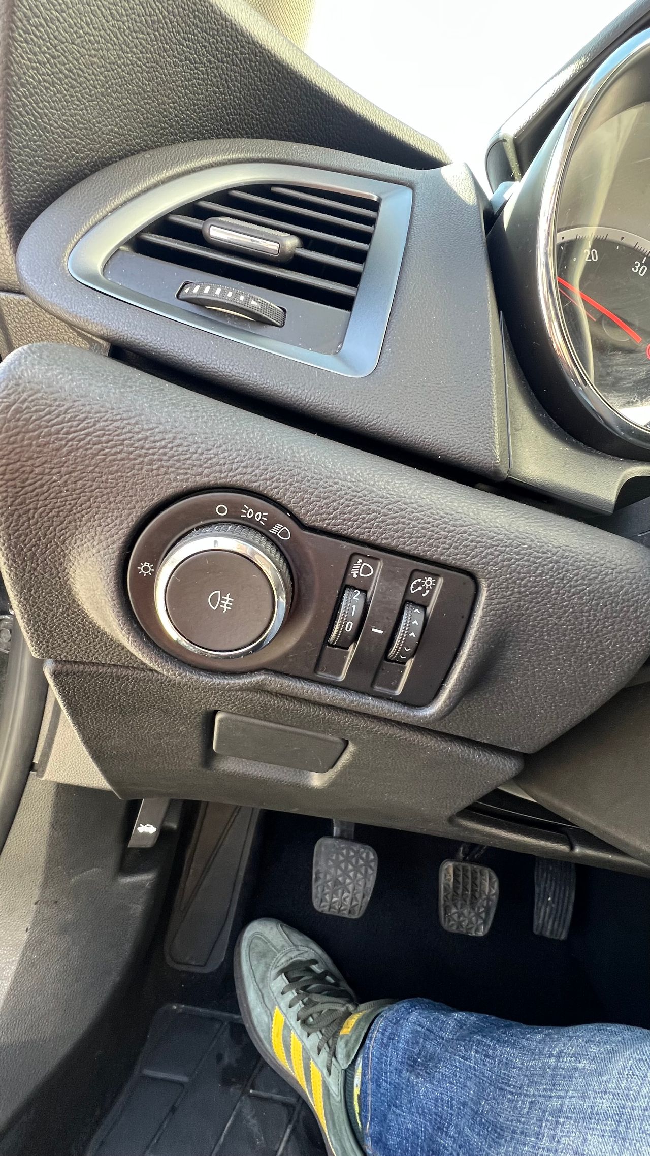 Foto Opel Astra 13
