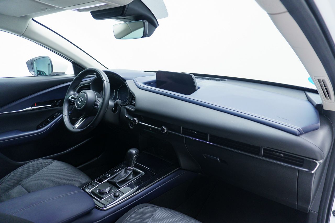 Foto Mazda CX-30 17