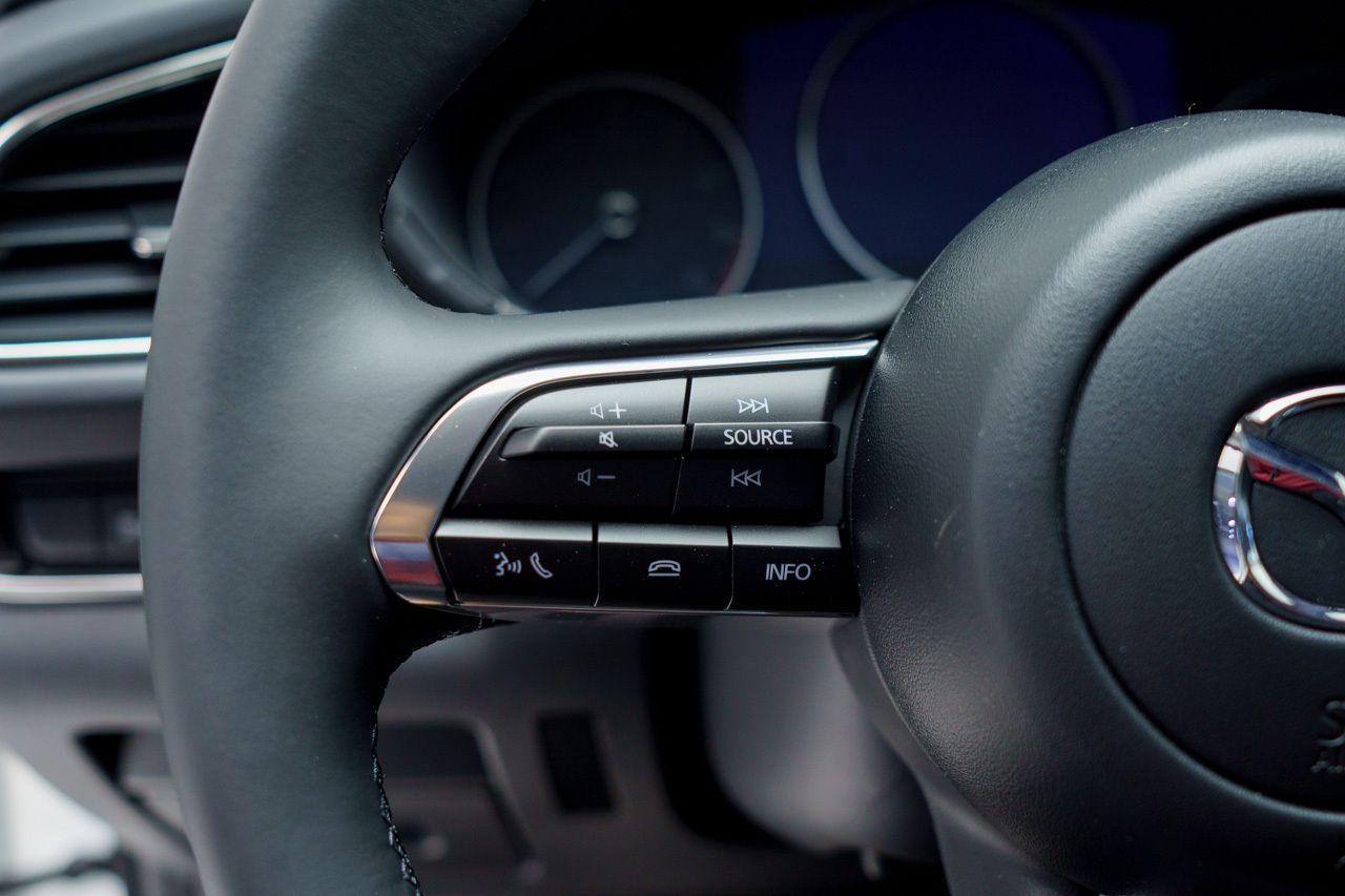 Foto Mazda CX-30 21