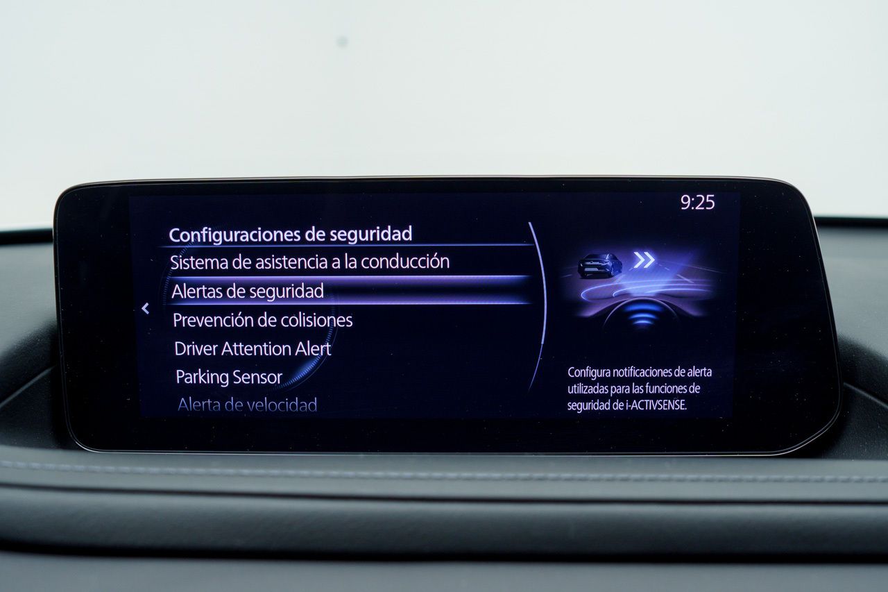Foto Mazda CX-30 29
