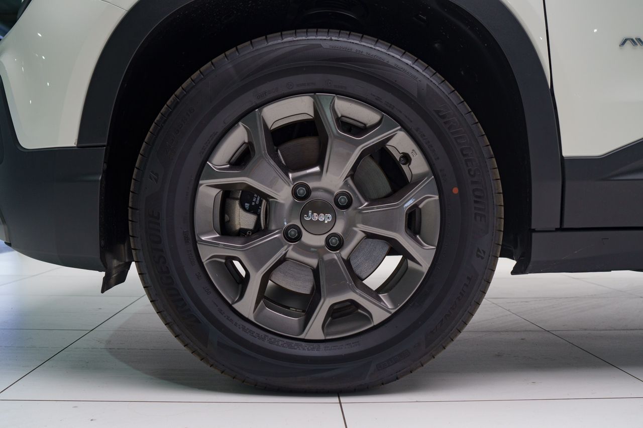 Foto Jeep Avenger 15