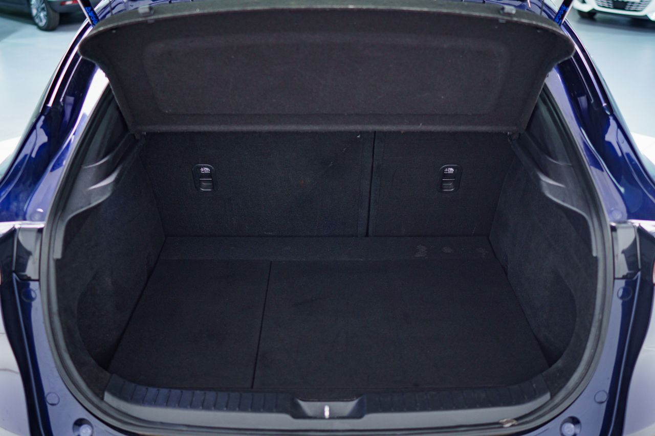 Foto Mazda CX-30 9