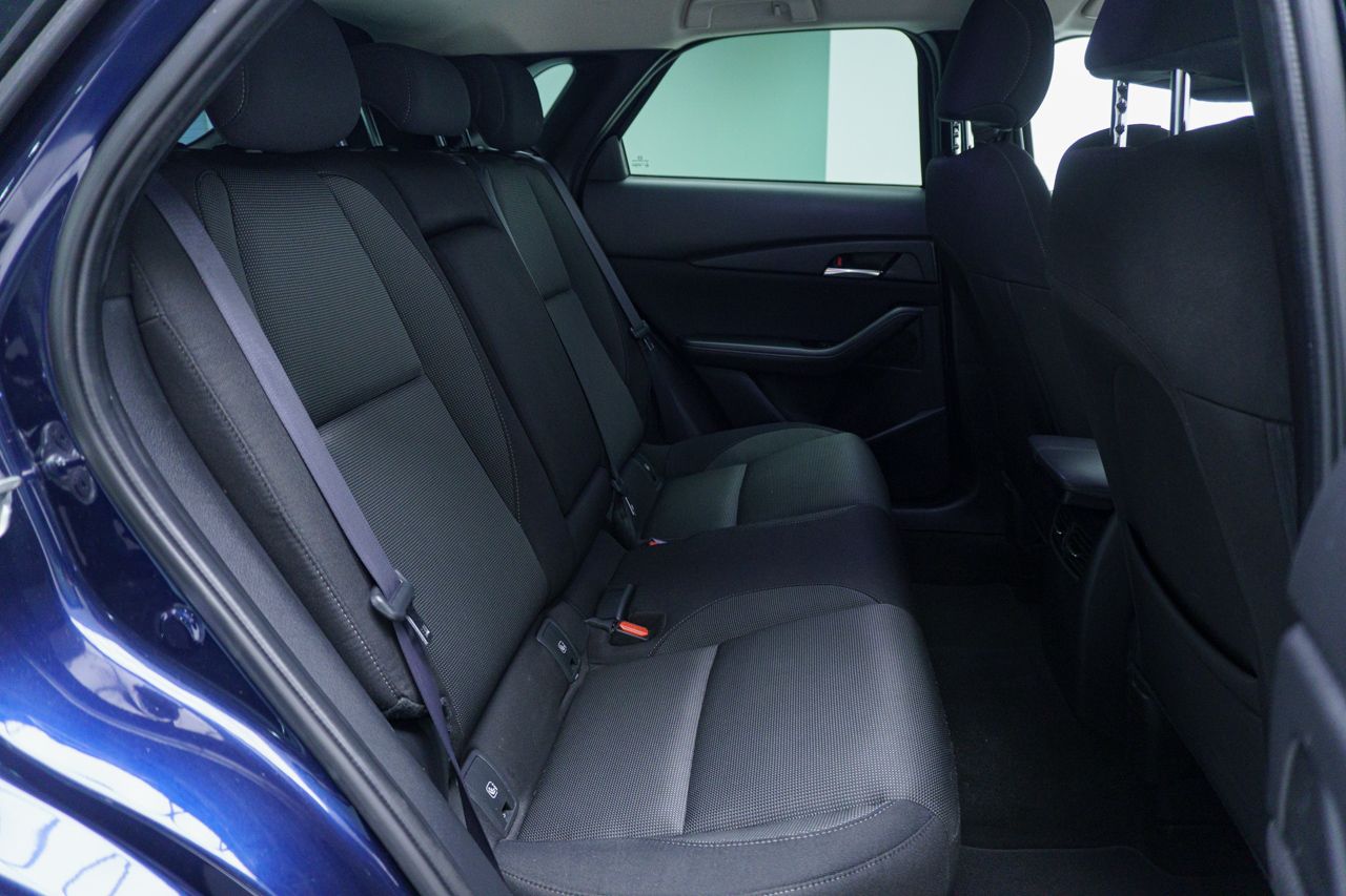 Foto Mazda CX-30 18