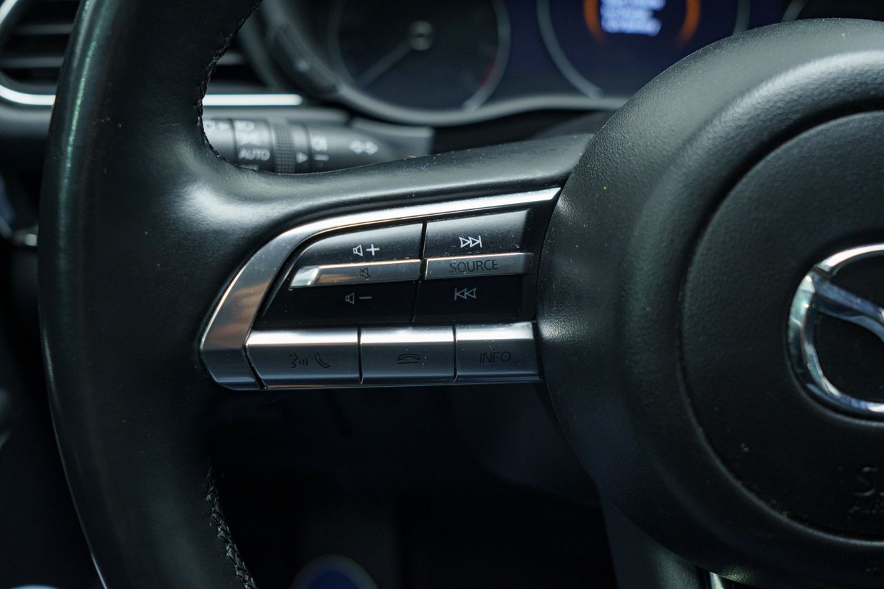 Foto Mazda CX-30 21