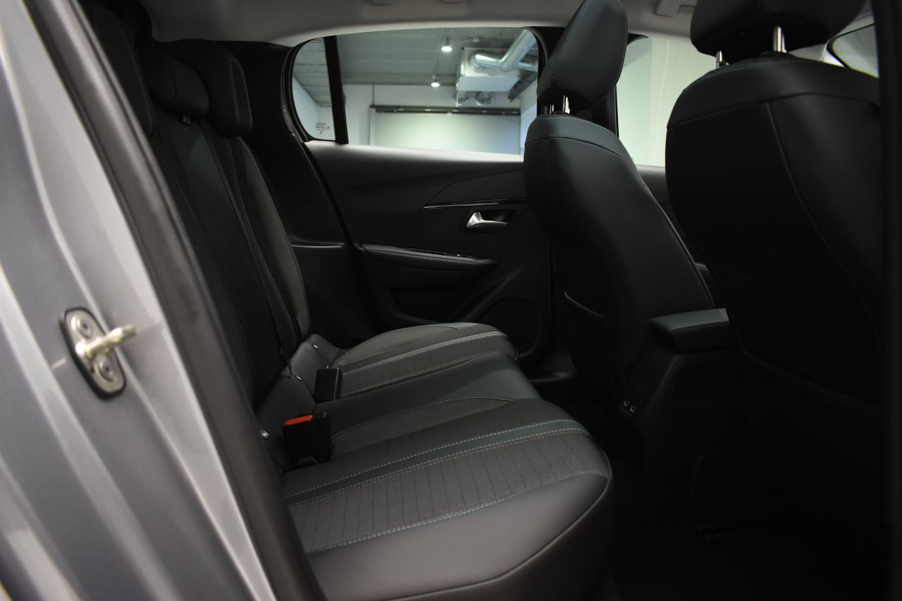 Foto Peugeot 208 16