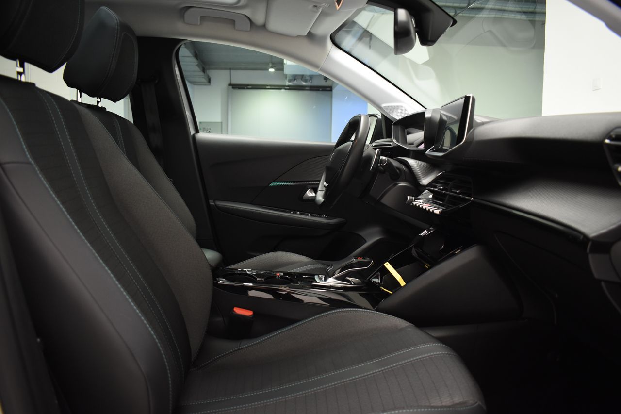 Foto Peugeot 208 17