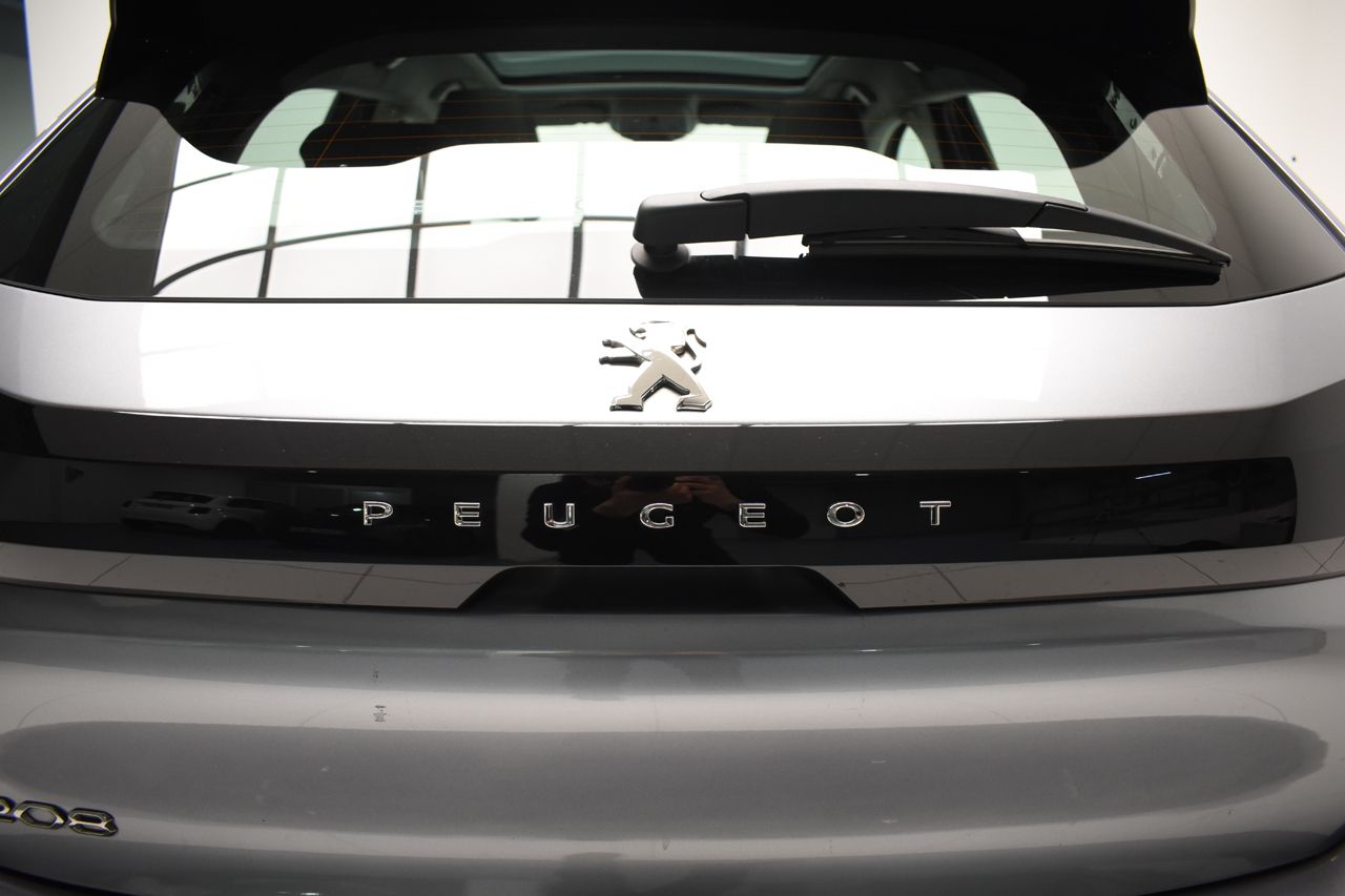 Foto Peugeot 208 30