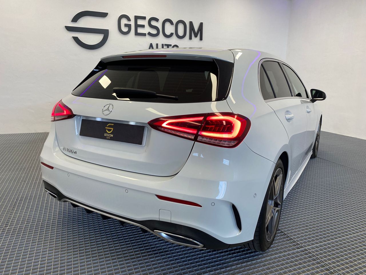 Foto Mercedes-Benz Clase A 37