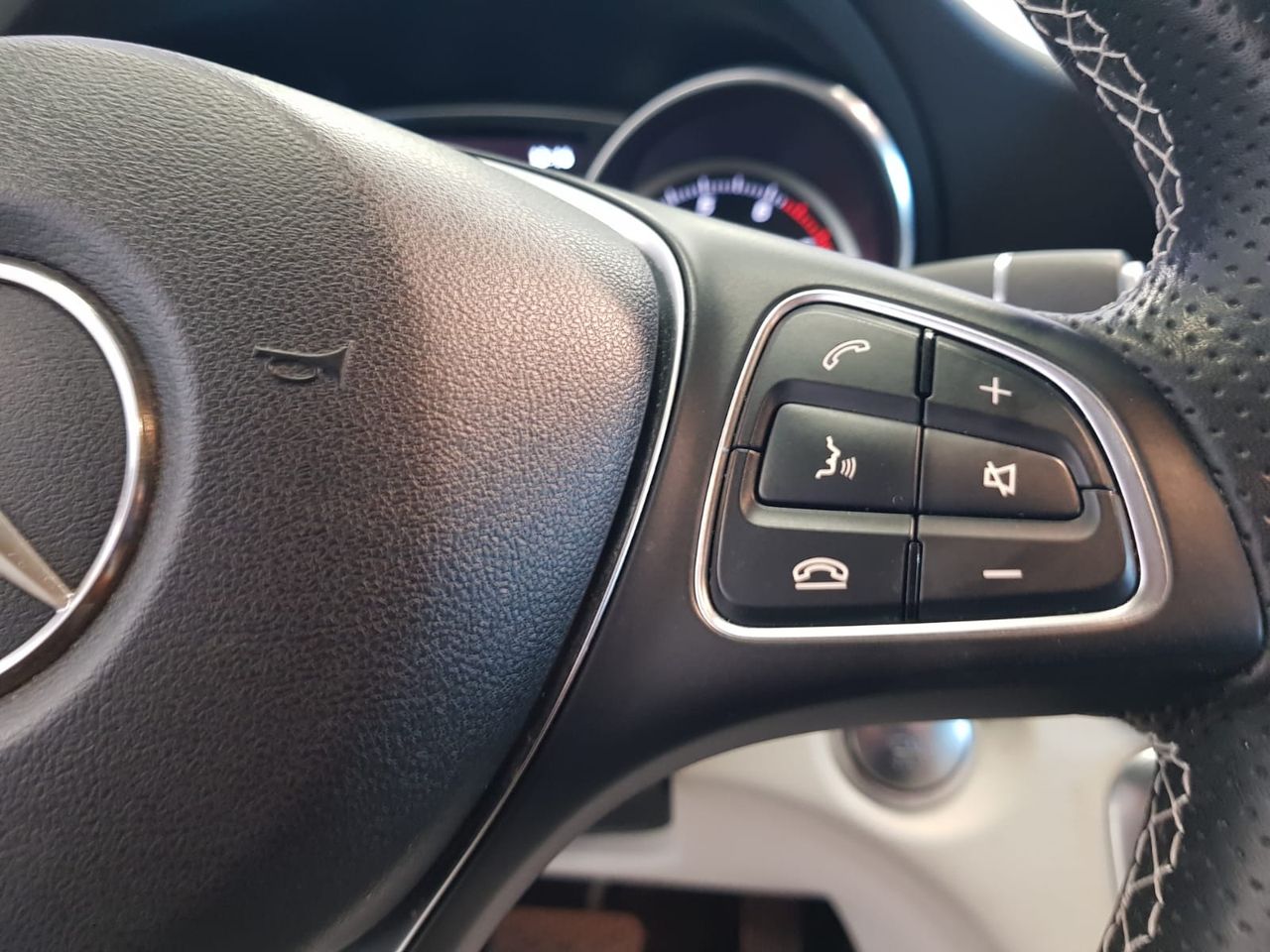 Foto Mercedes-Benz Clase GLA 42