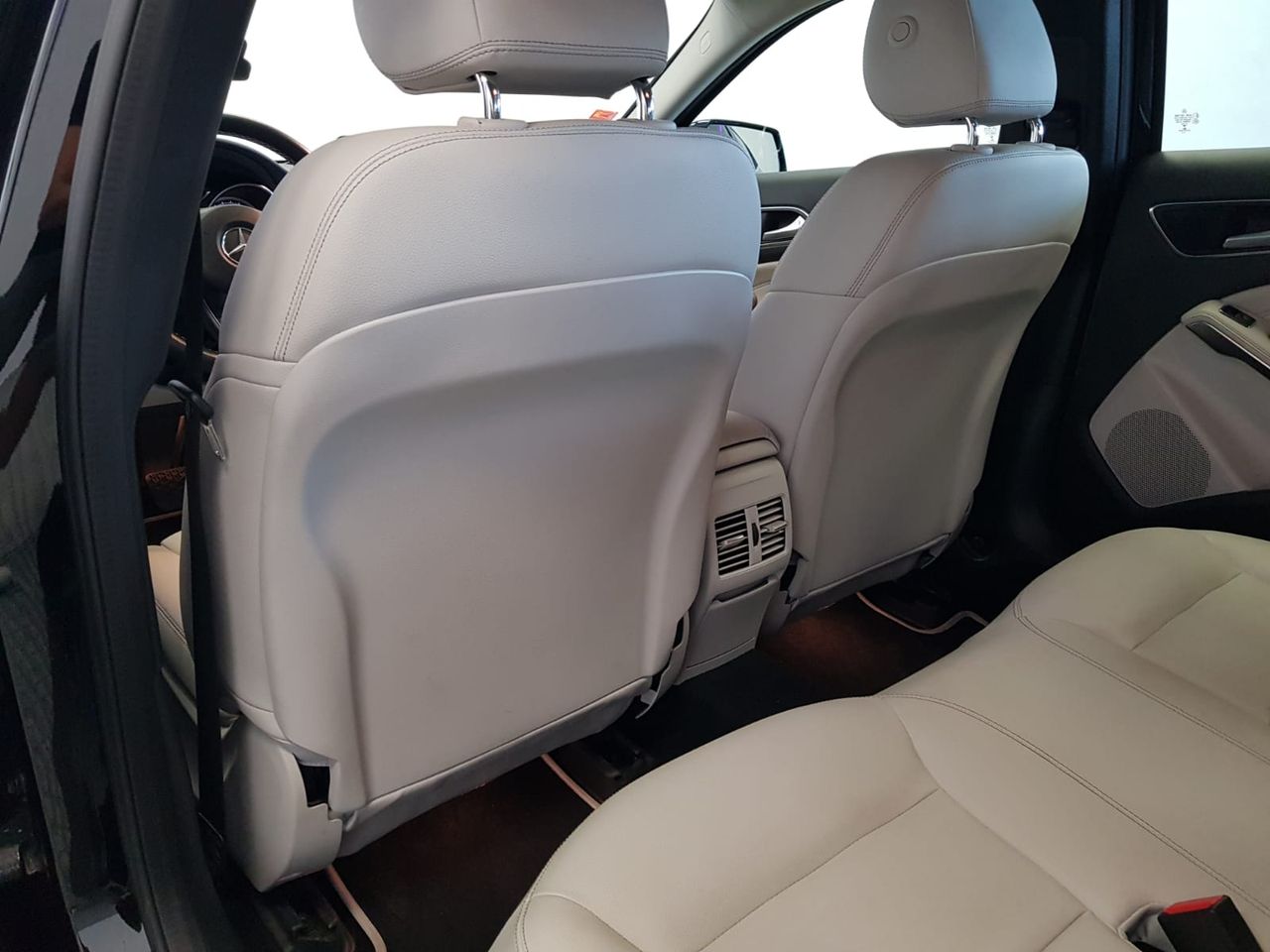 Foto Mercedes-Benz Clase GLA 57