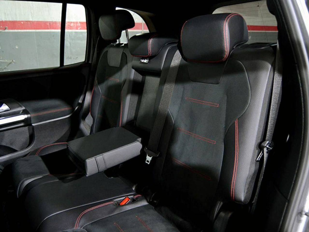 Foto Mercedes-Benz Clase GLB 15
