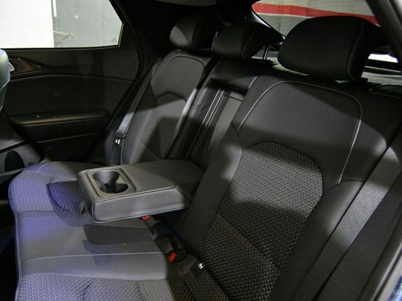 Foto Kia XCeed 13