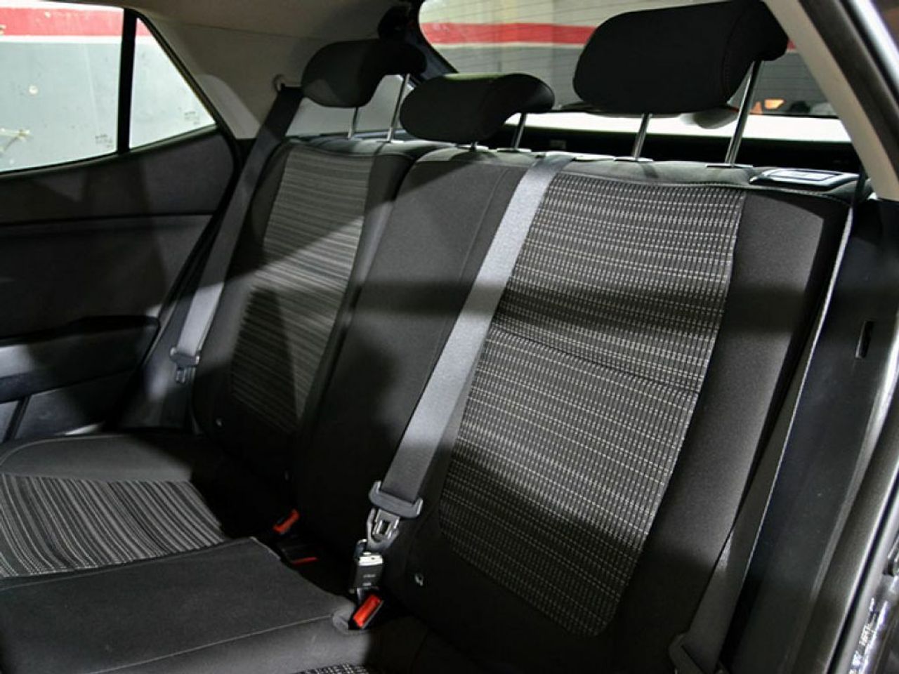 Foto Kia Stonic 13