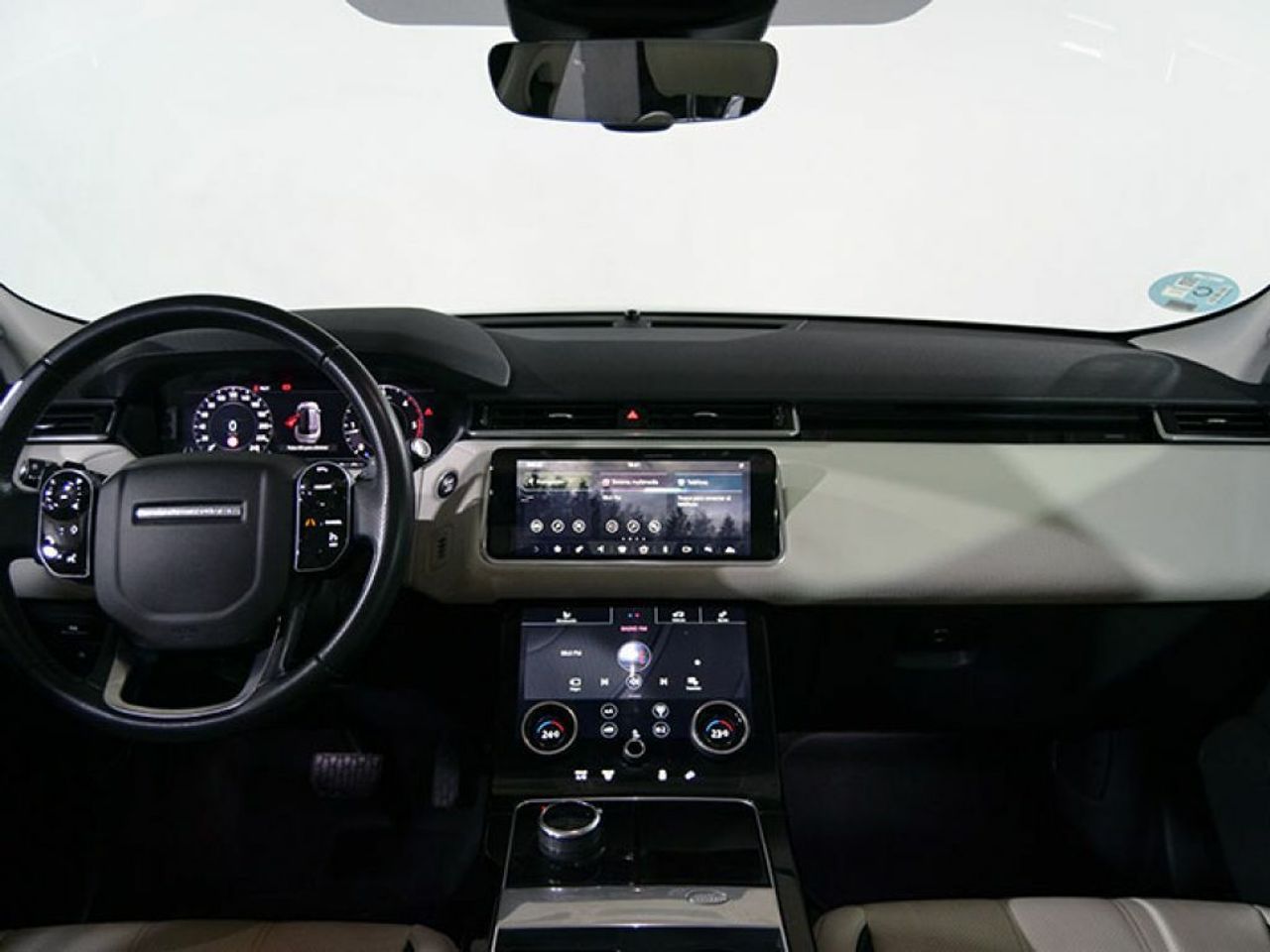 Foto Land-Rover Range Rover Velar 14