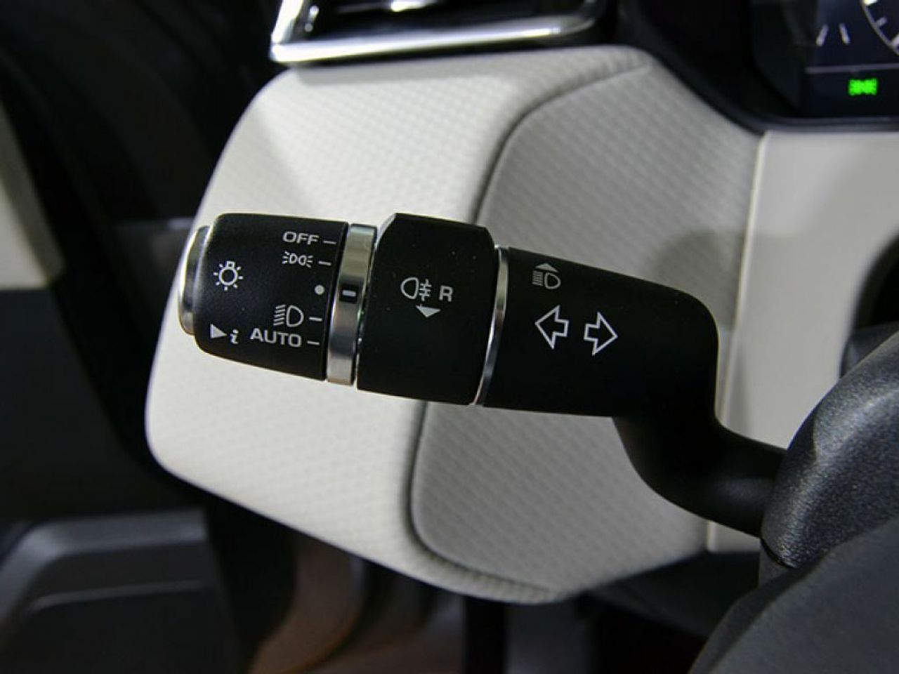 Foto Land-Rover Range Rover Velar 21