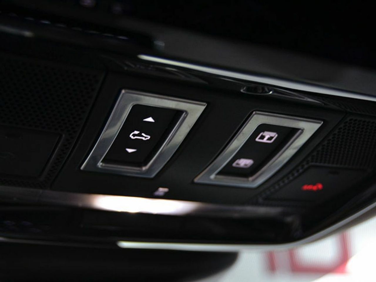 Foto Land-Rover Range Rover Velar 32