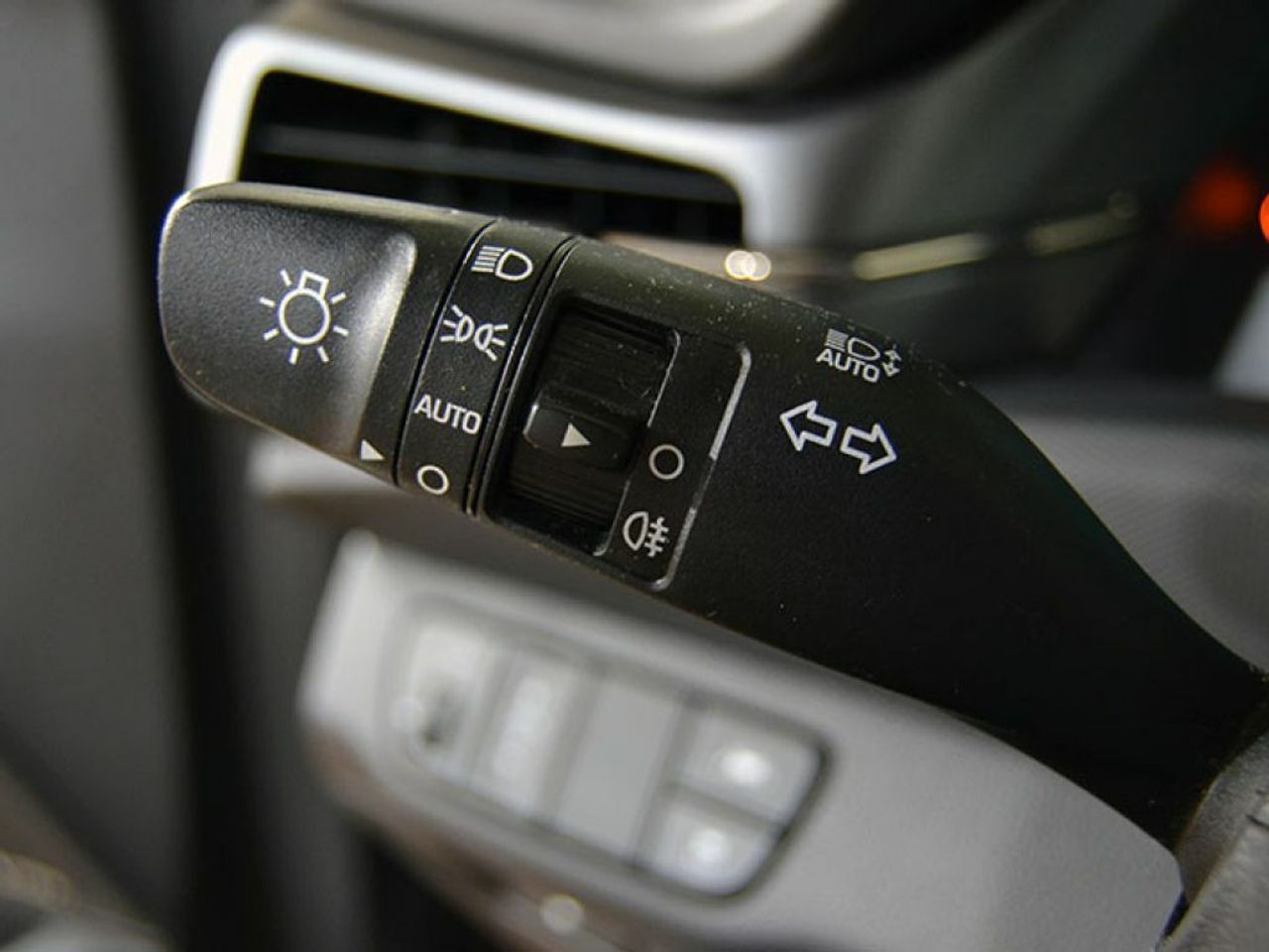 Foto Hyundai IONIQ 17