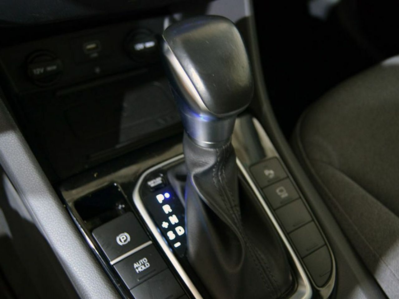 Foto Hyundai IONIQ 27