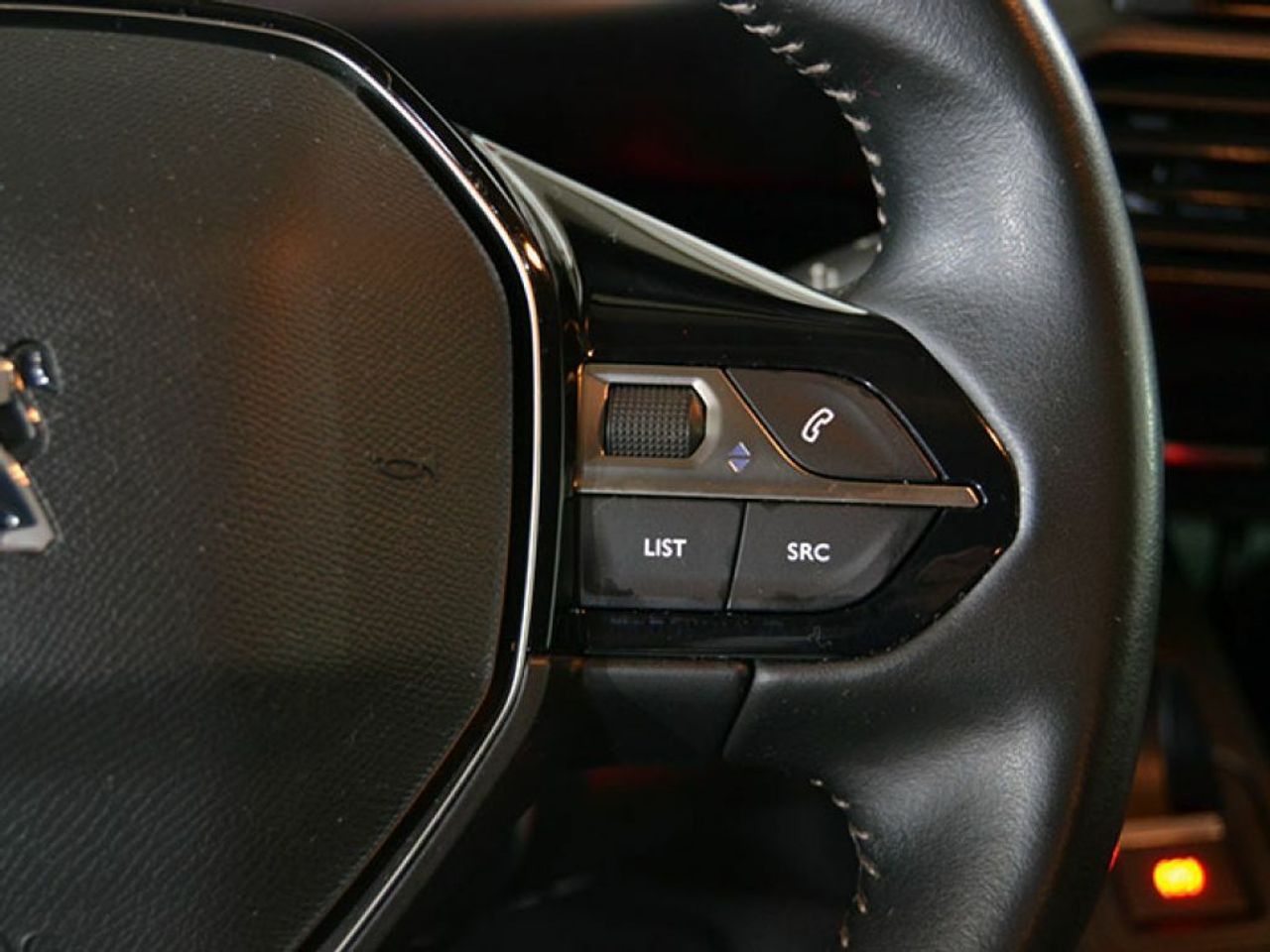 Foto Peugeot Rifter 22