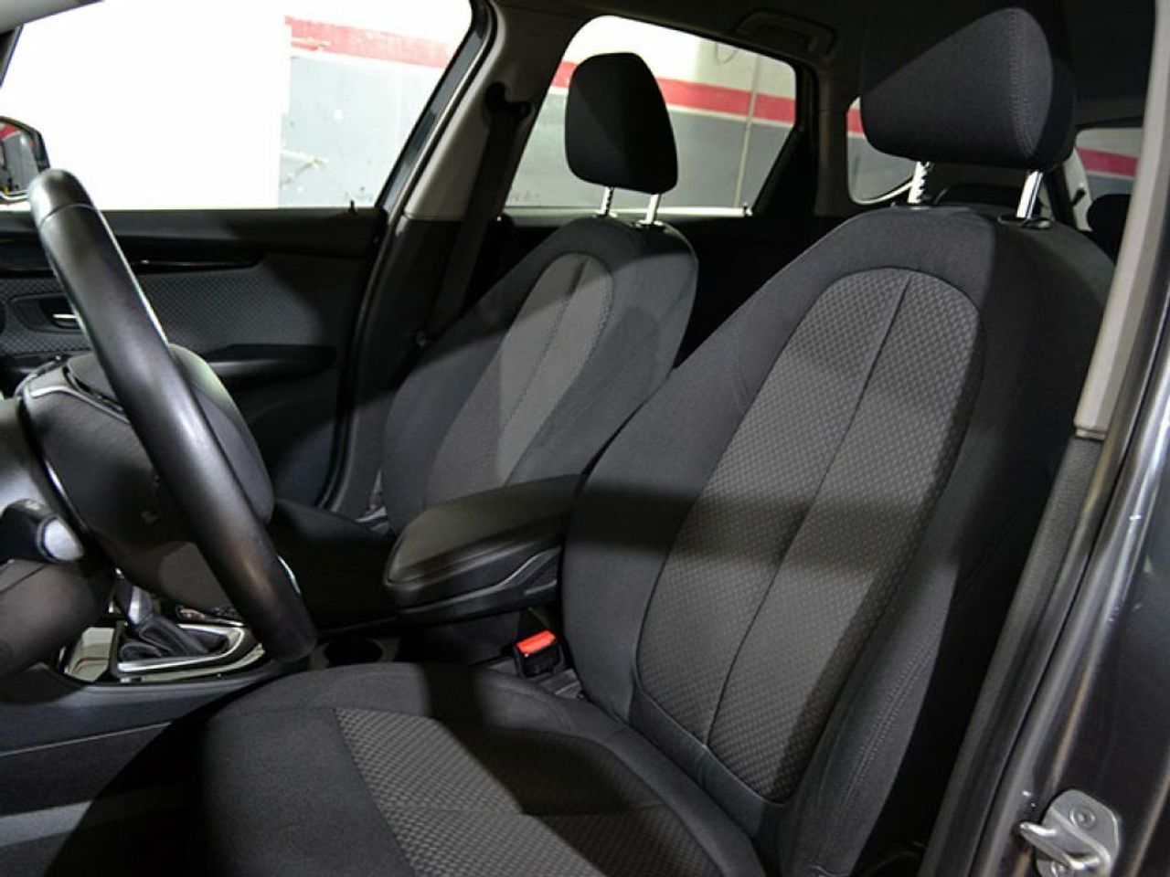 Foto BMW Serie 2 Active Tourer 12