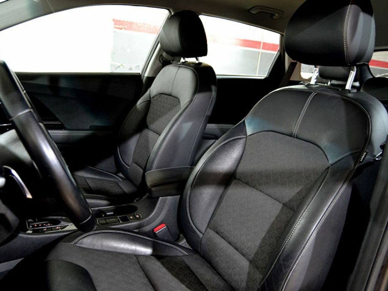 Foto Kia Niro 12