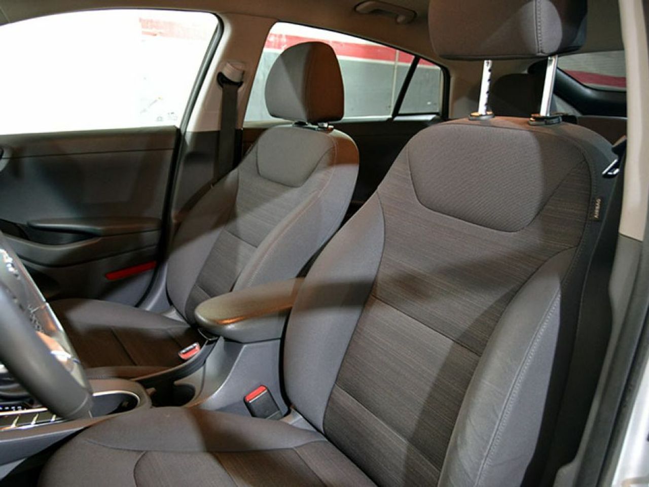 Foto Hyundai IONIQ 12