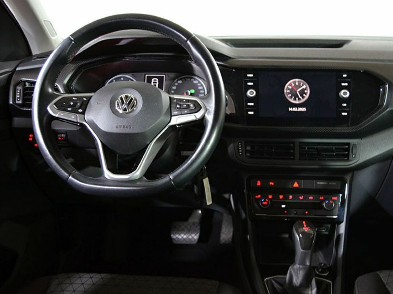 Foto Volkswagen T-Cross 15
