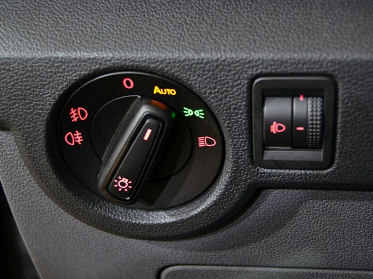 Foto Volkswagen T-Cross 17