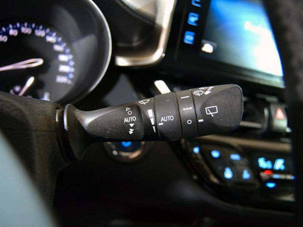 Foto Toyota C-HR 20