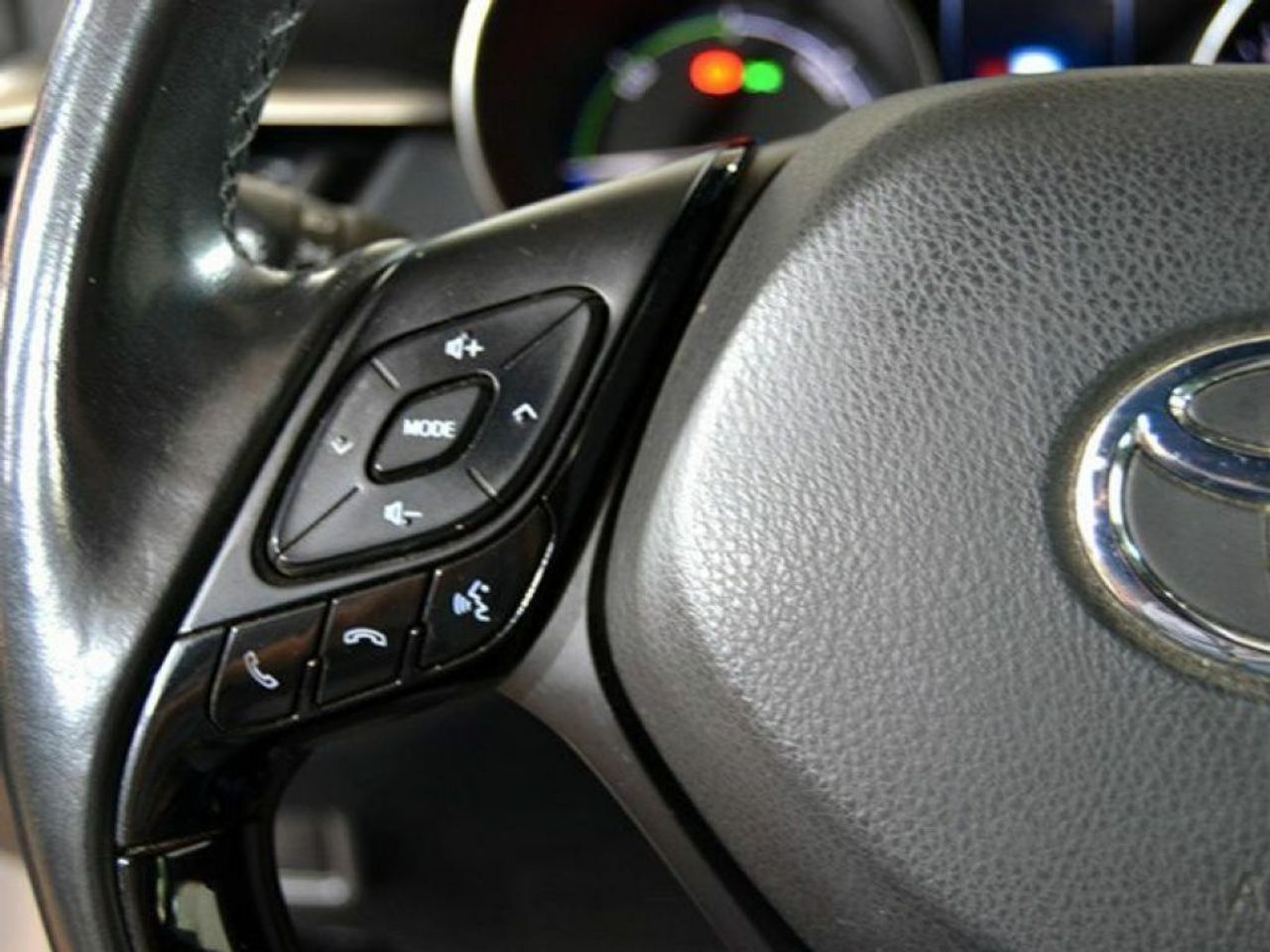 Foto Toyota C-HR 22