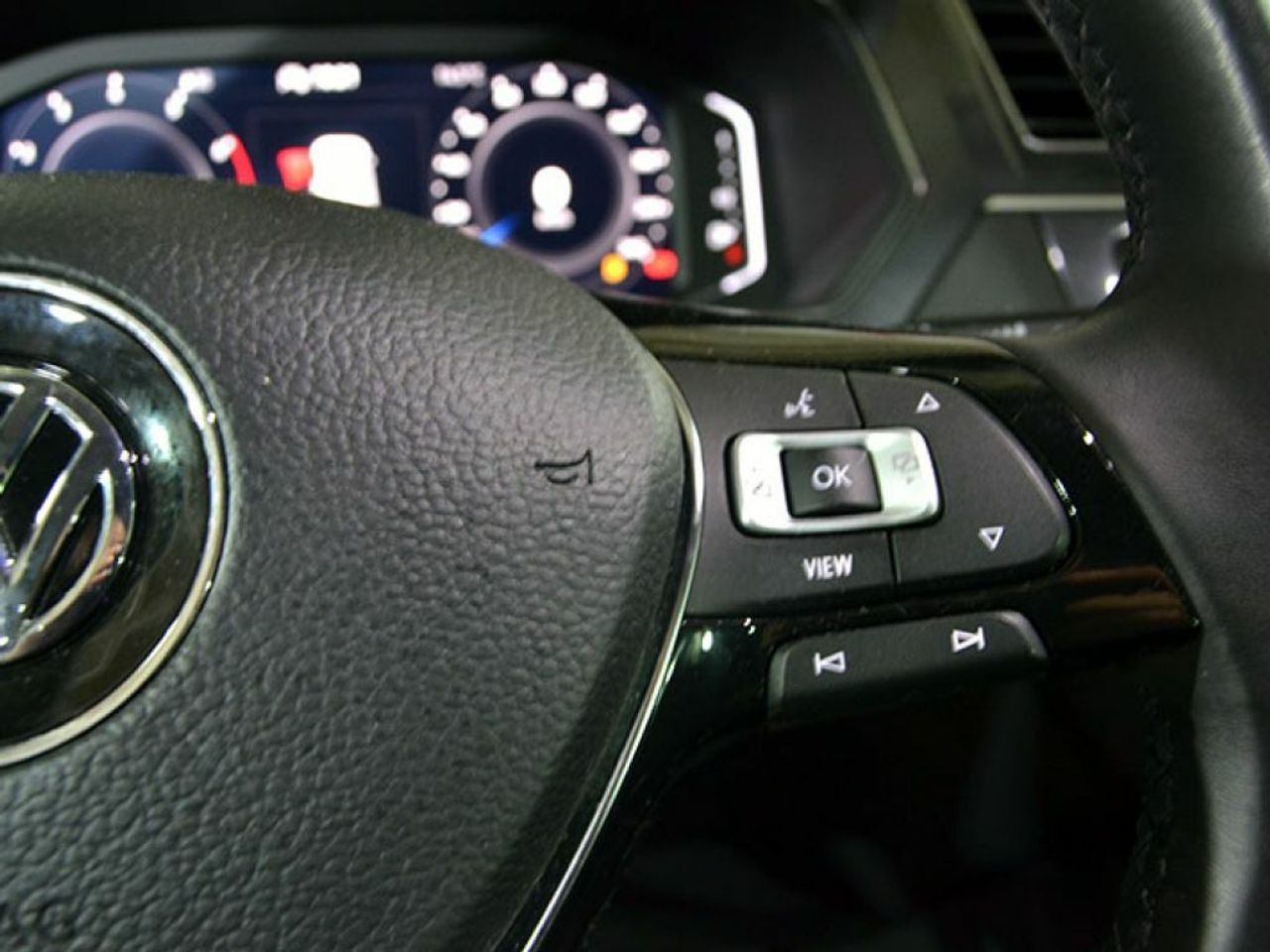 Foto Volkswagen Tiguan 24