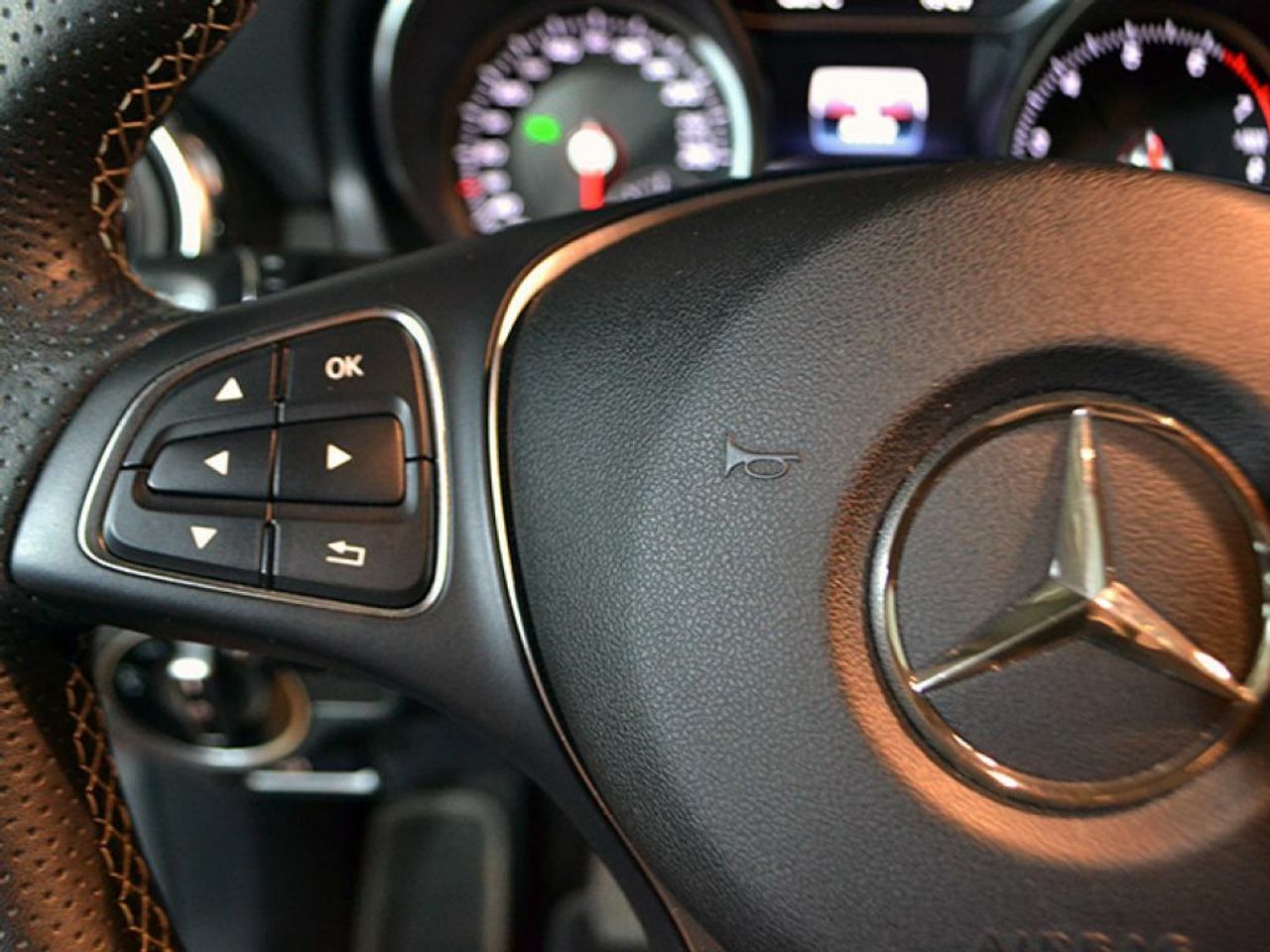 Foto Mercedes-Benz Clase GLA 21