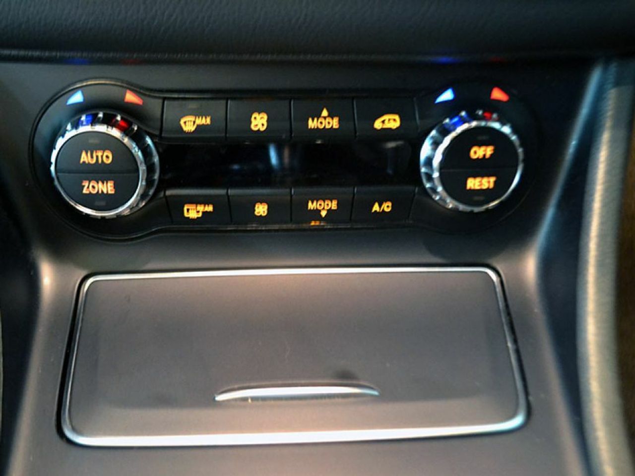 Foto Mercedes-Benz Clase GLA 27