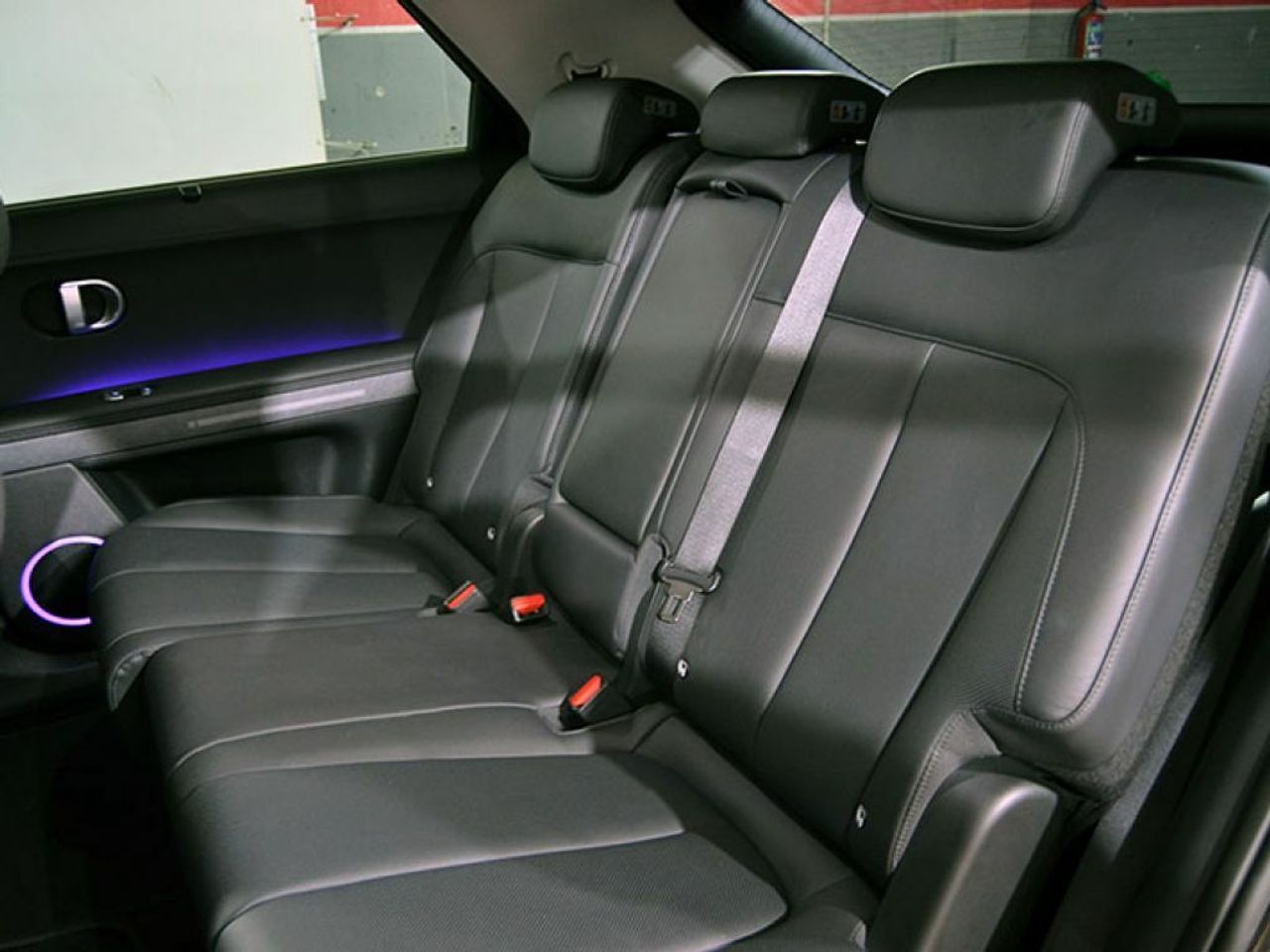 Foto Hyundai IONIQ 12
