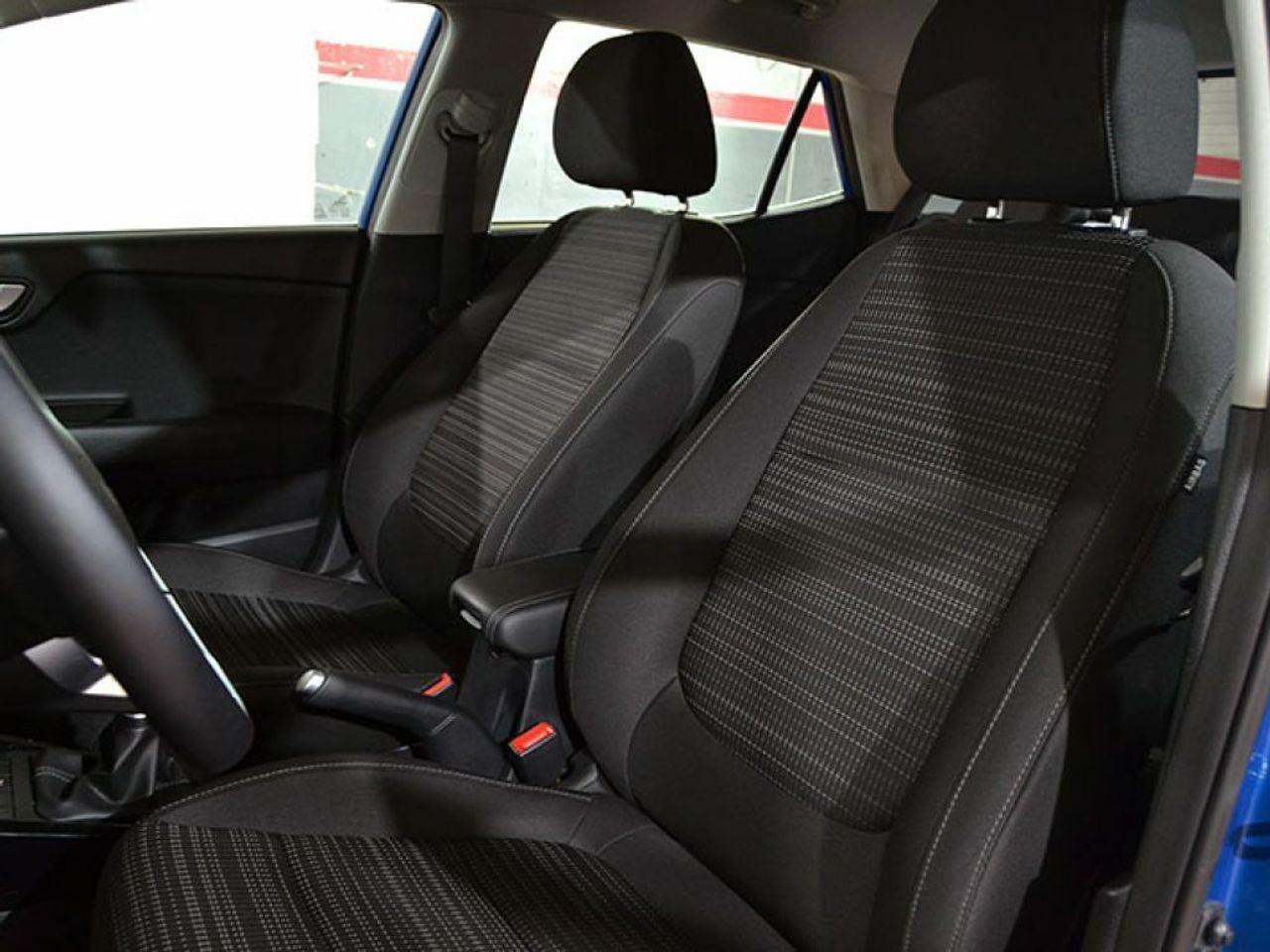 Foto Kia Stonic 12