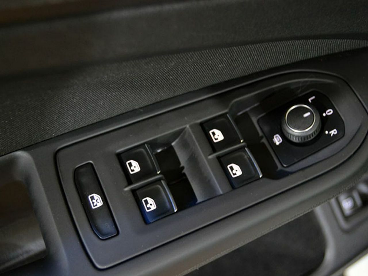 Foto Volkswagen Golf 16