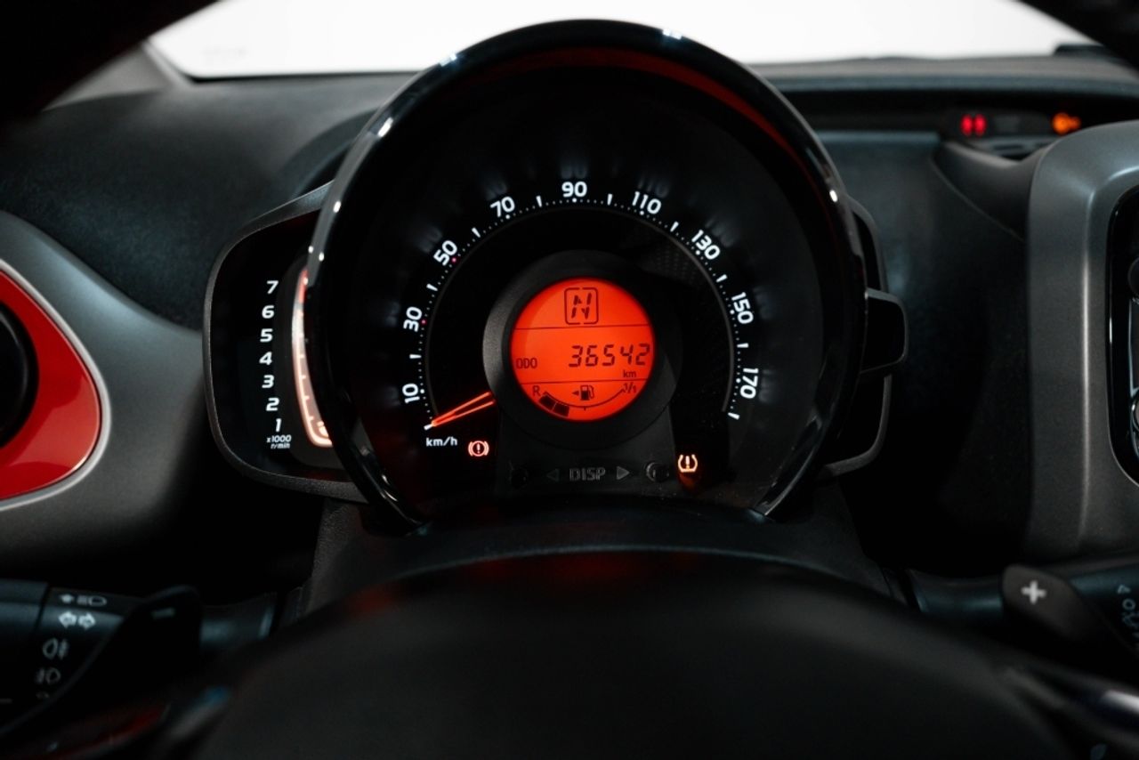 Foto Toyota Aygo 14